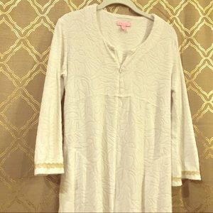 Lilly Pulitzer white cover up robe swim cover long